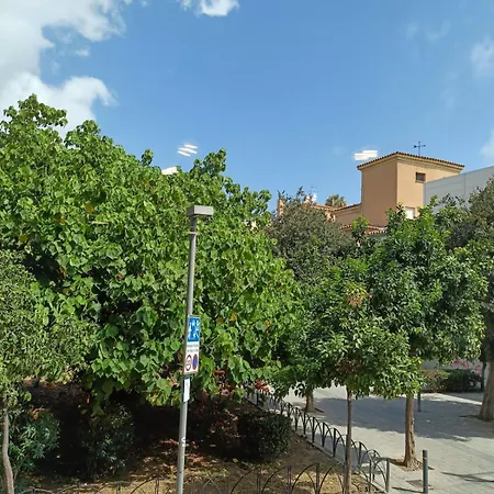 Modern Unit 5 Mins Walk To Historical Apartment Malaga