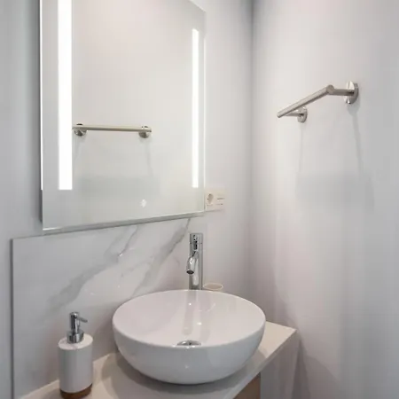 Apartmán Modern Unit 5 Mins Walk To Historical