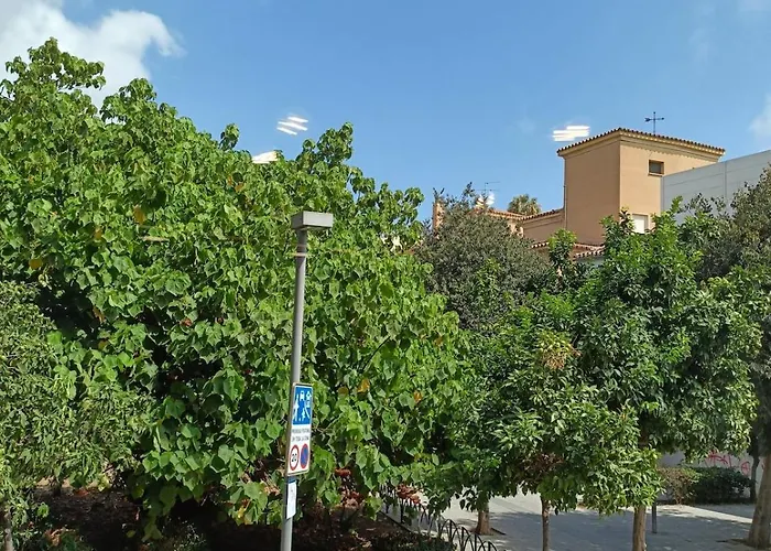Modern Unit 5 Mins Walk To Historical Daire Málaga